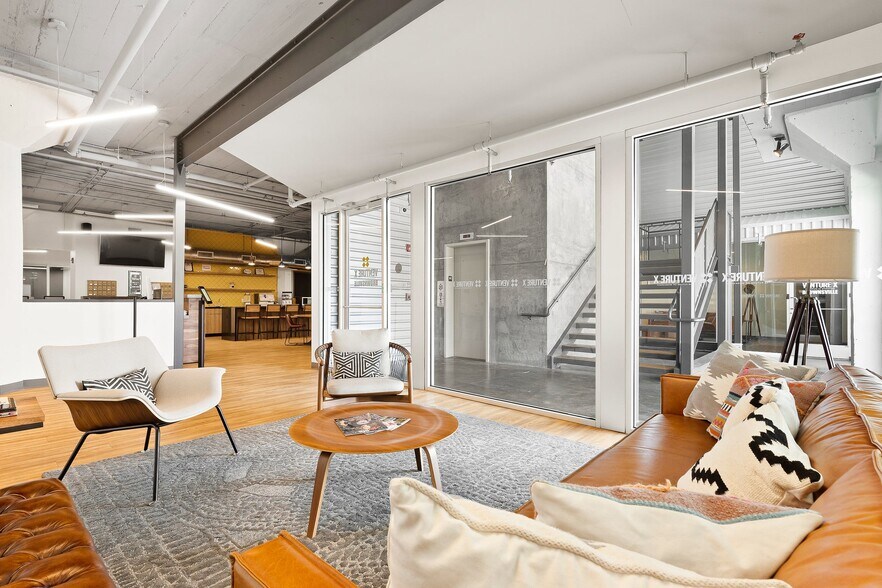 More Photos Of 18911 Hardy Oak Blvd, San Antonio Medical For Lease