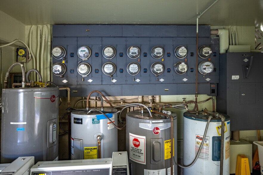 More Photos Of 287 Wai Nani Way, Honolulu Apartments For Sale