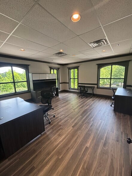 More Photos Of 3325 Aspen Grove Dr, Franklin Loft Creative Space For Sale