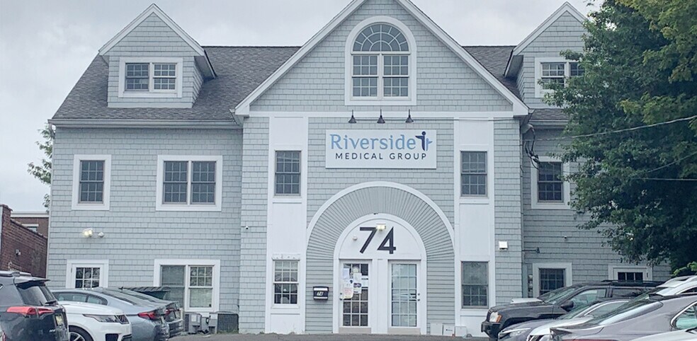 More Photos Of 74 Oak St, Ridgewood Office For Sale