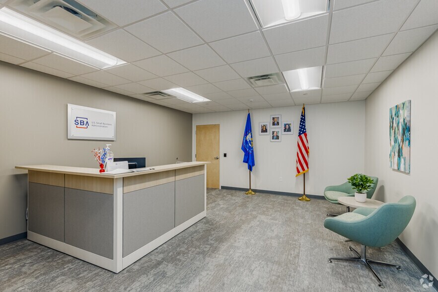 More Photos Of 3 Parkway Center, Pittsburgh Office For Sale