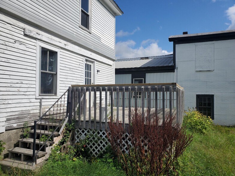 More Photos Of 17 Summer St, Dover-Foxcroft Office For Sale