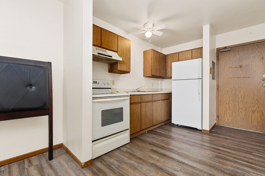 More Photos Of 20 Forest Ave, Fond Du Lac Apartments For Sale