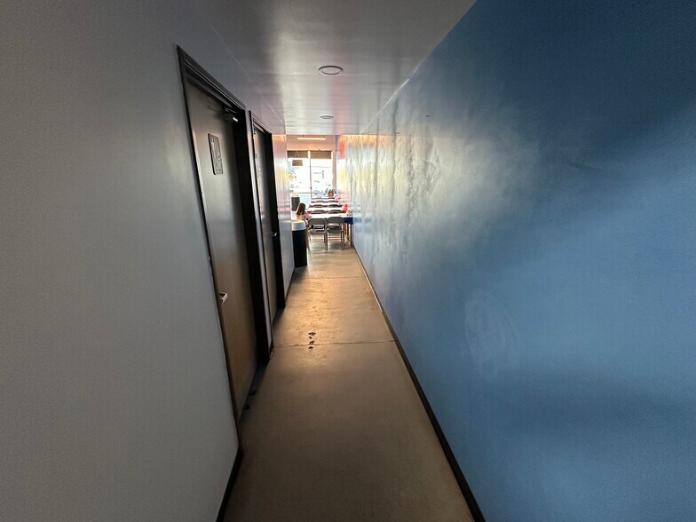 More Photos Of 4100 Central Ave SW, Albuquerque Fast Food For Sale