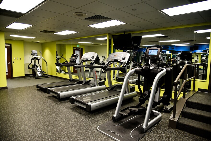 More Photos Of 2970 Clairmont Rd NE, Atlanta Medical For Lease