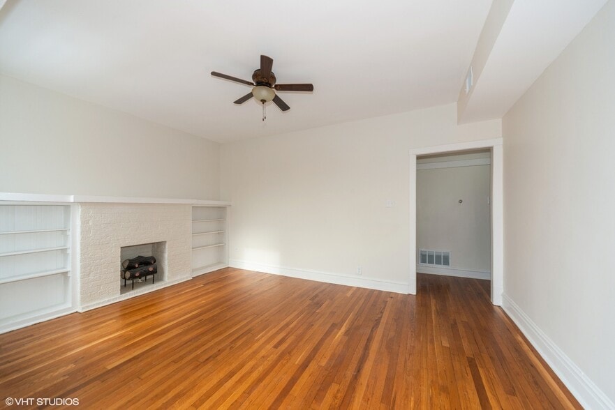 More Photos Of 4934 W Jackson Blvd, Chicago Apartments For Sale