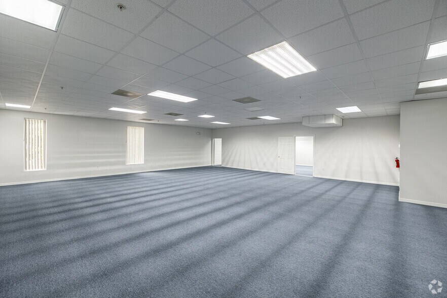 More Photos Of 2401 1st St, Fort Myers Office Residential For Sale