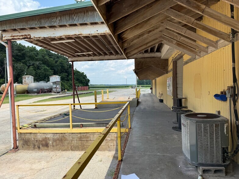 More Photos Of 28536 US Highway 264 E, Belhaven Industrial For Sale