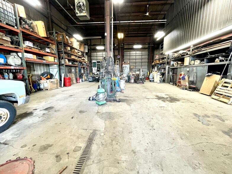 More Photos Of 2004 N University St, Peoria Industrial For Sale