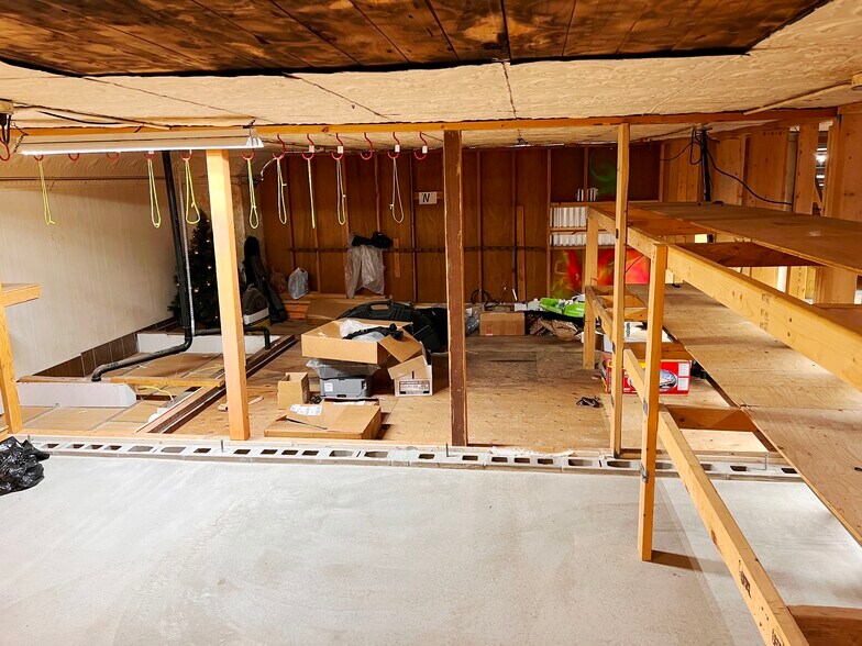 More Photos Of 704 Front St, Brainerd Storefront Retail Residential For Sale