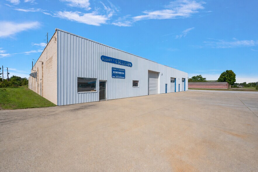 More Photos Of 2025 N Lapeer Rd, Lapeer Warehouse For Lease