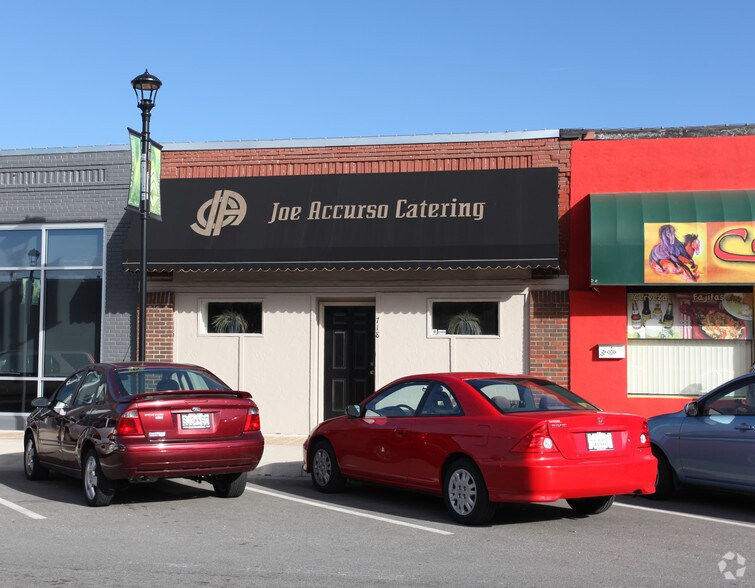 More Photos Of 718 Main St, Grandview Restaurant For Sale