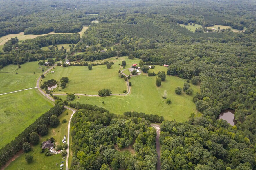 More Photos Of 8509 S Lowell Rd, Bahama Land For Sale