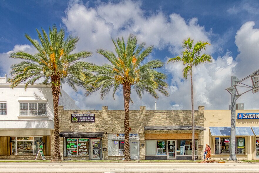 Primary Photo Of 13-17 N Federal Hwy, Dania Storefront For Sale