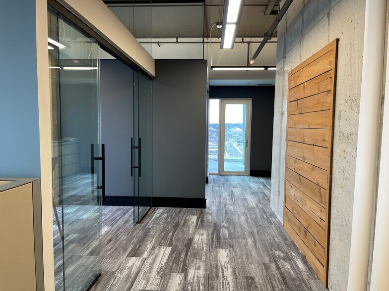 More Photos Of 155 W Michigan Ave, Kalamazoo Office Residential For Lease