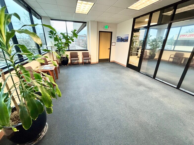 More Photos Of 1555 E McAndrews Rd, Medford Medical For Lease