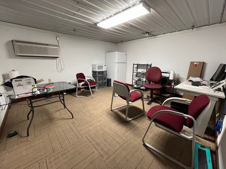 More Photos Of 2340 Taggart Rd, Rapid City Warehouse For Sale