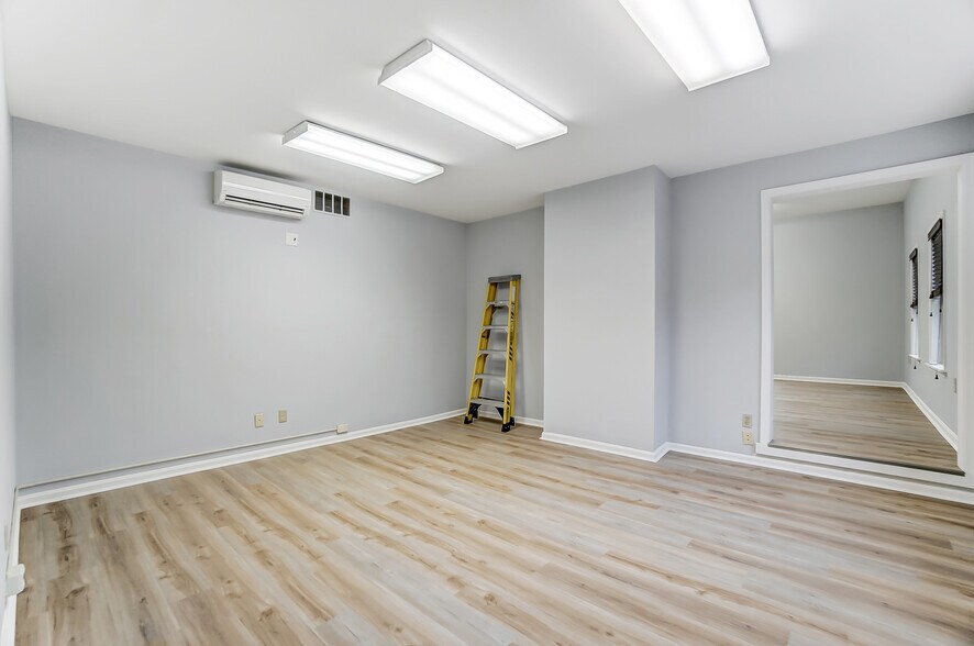 More Photos Of 3530 Edwards Rd, Cincinnati Office For Lease