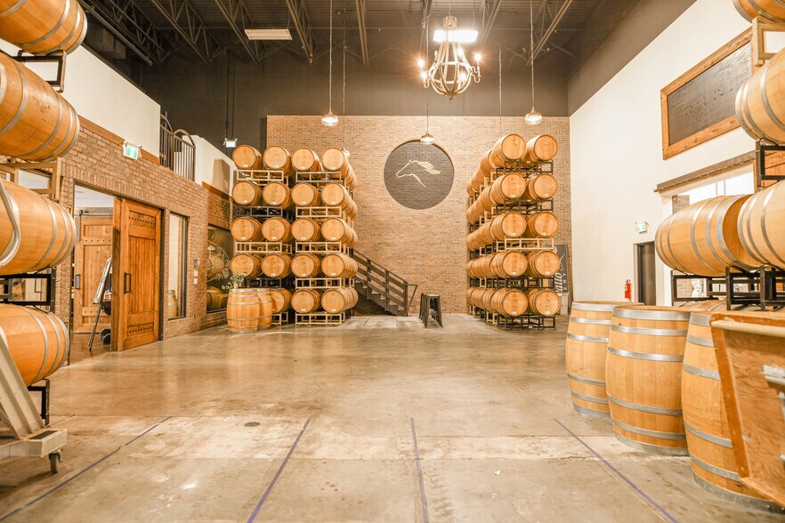 More Photos Of 19288 22nd Ave, Surrey Warehouse For Lease