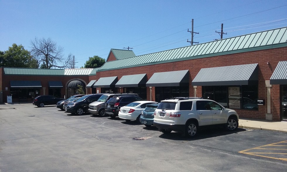 More Photos Of 462 N Park Blvd, Glen Ellyn Unknown For Lease