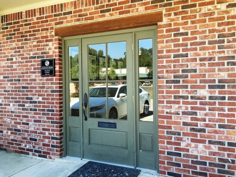 More Photos Of 18522 Magnolia Bridge Rd, Greenwell Springs Office For Lease