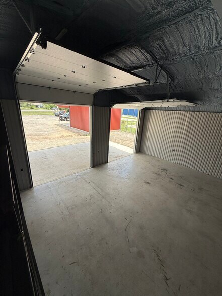 More Photos Of 4235 FM 78, McQueeney Flex For Lease