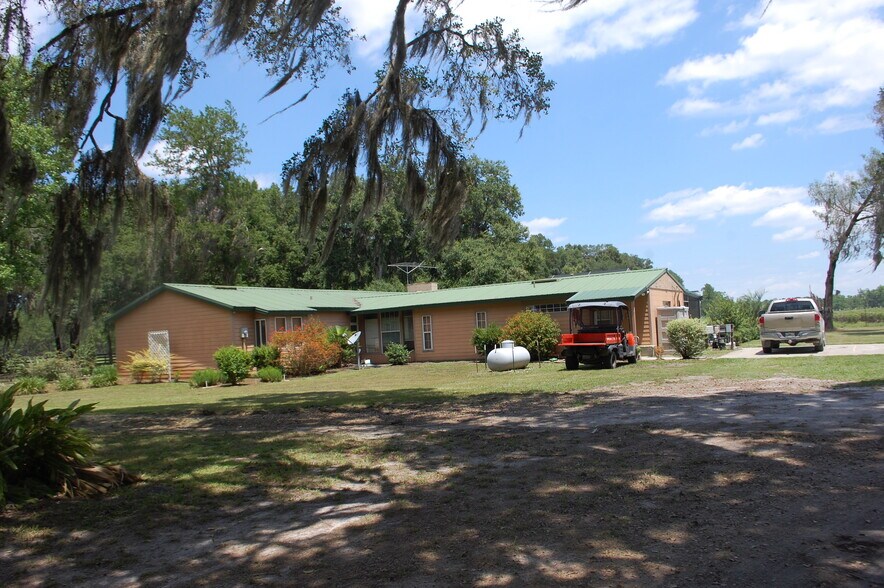 More Photos Of 18811 SE 243rd St, Hawthorne Specialty For Sale