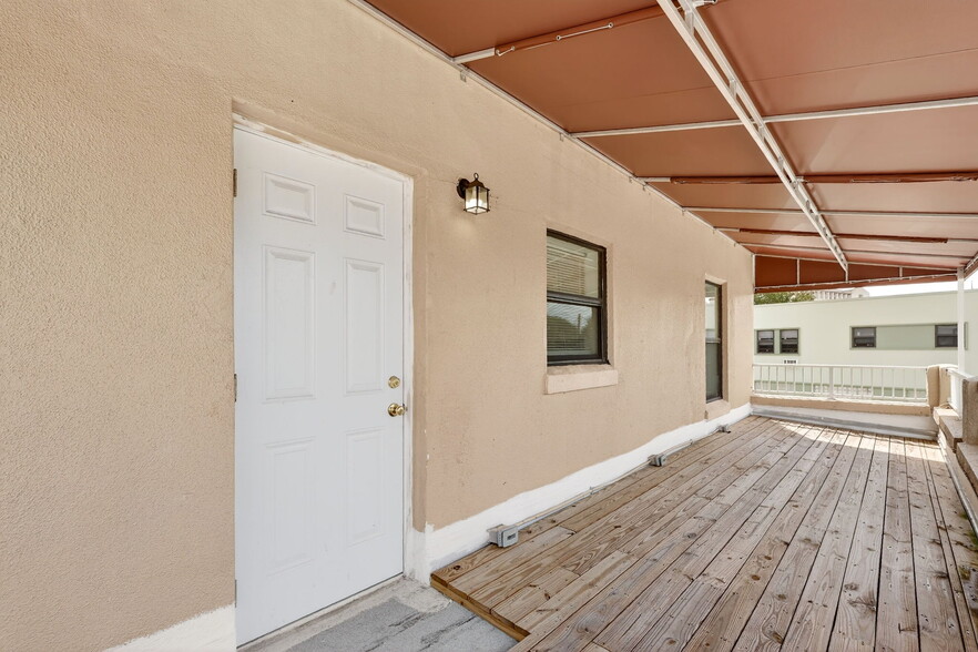 More Photos Of 129 N 5th St, Fort Pierce Storefront Retail Residential For Sale