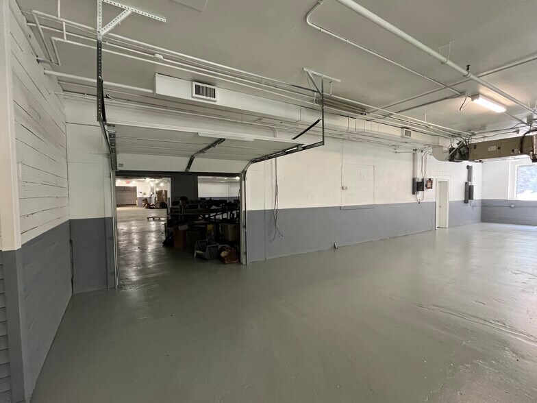 More Photos Of 23 Pearl St, Norwalk Manufacturing For Lease