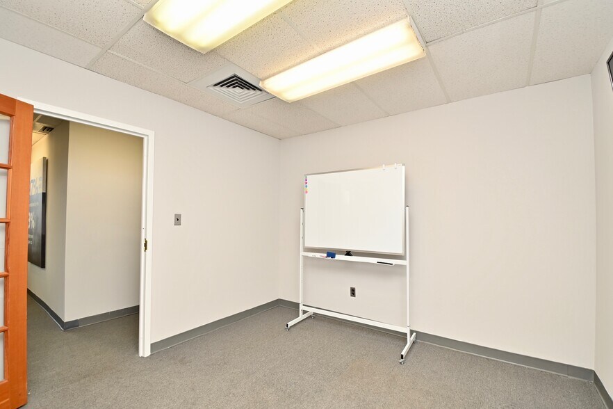More Photos Of 10903 Indian Head Hwy, Fort Washington Office For Lease
