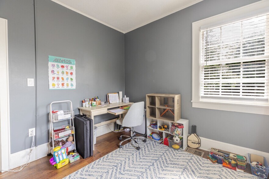 More Photos Of 2036 E 7th St, Charlotte Loft Creative Space For Sale