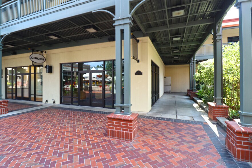 More Photos Of 95 Oakway Rd, Eugene Unknown For Lease