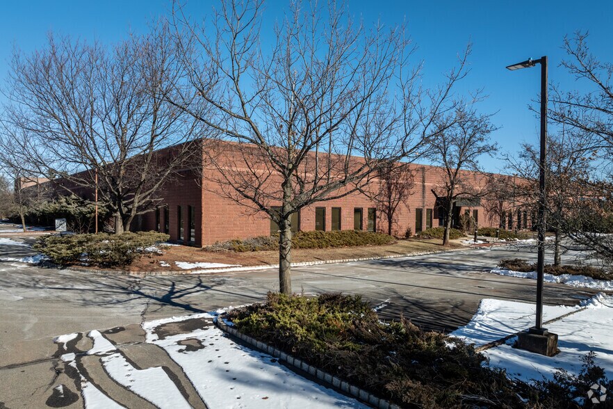 More Photos Of 240 Circle Dr N, Piscataway Manufacturing For Sale