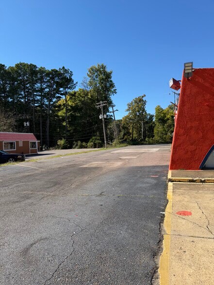 More Photos Of 4561 Elvis Presley Blvd, Memphis Auto Repair For Sale