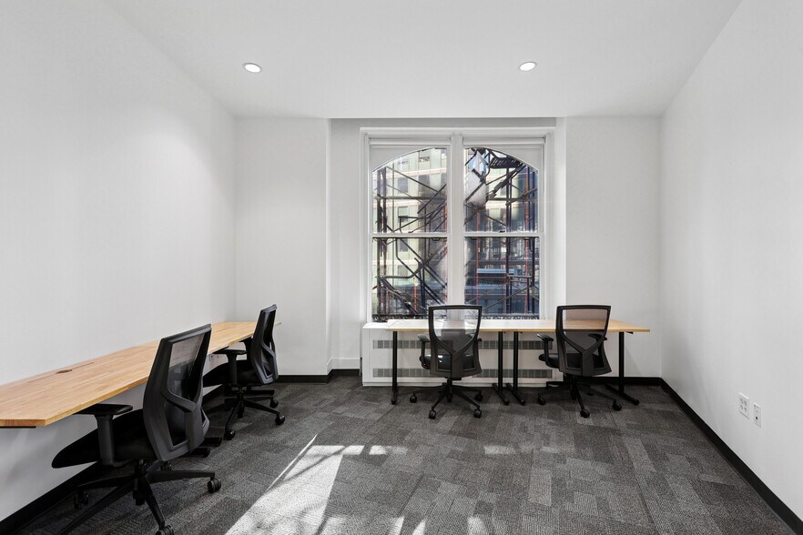 More Photos Of 5 Columbus Cir, New York Coworking Space