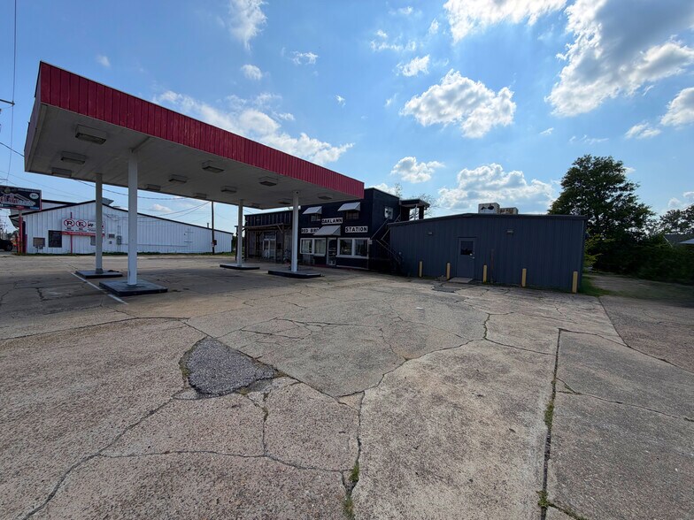 More Photos Of 3034 Central Ave, Hot Springs National Park Freestanding For Sale