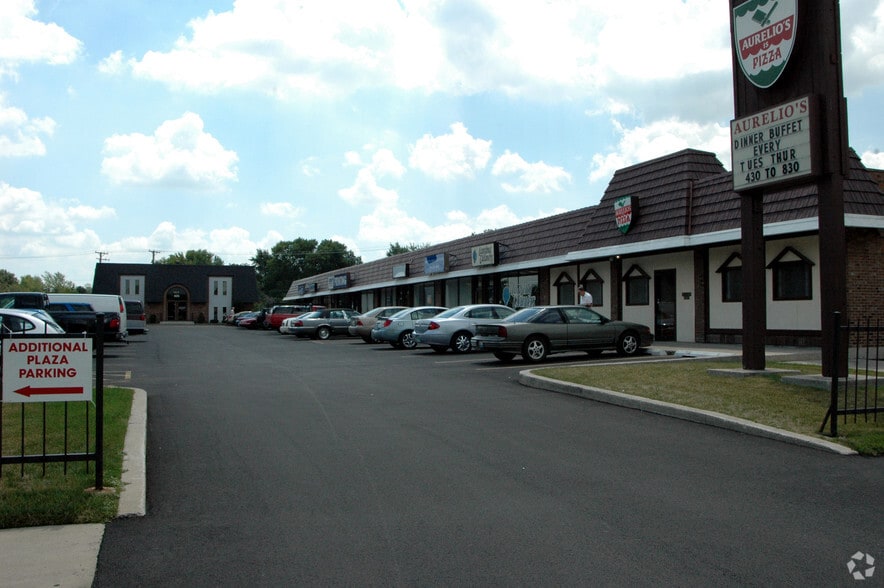 More Photos Of 601-619 E 170th St, South Holland General Retail For Sale