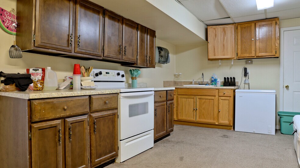 More Photos Of 301 Bolling St, Radford Religious Facility For Sale