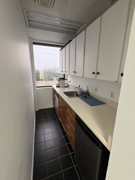 More Photos Of 30 Concourse Gate, Nepean Office For Sale