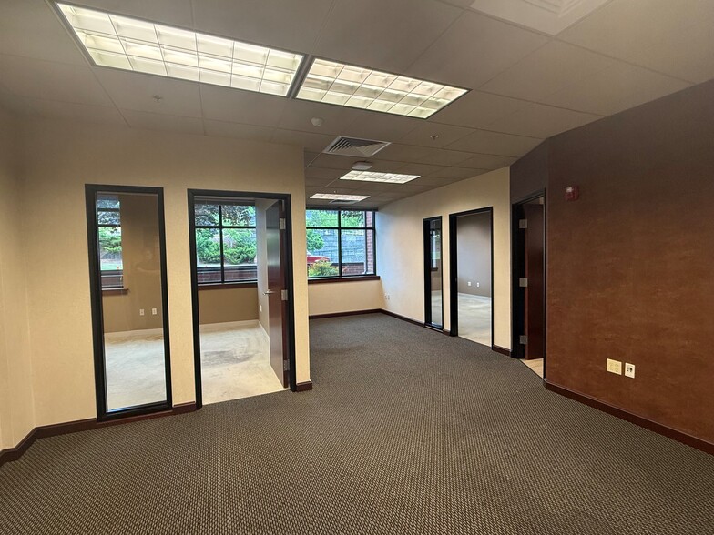 More Photos Of 2273 NW Professional Dr, Corvallis Office For Lease