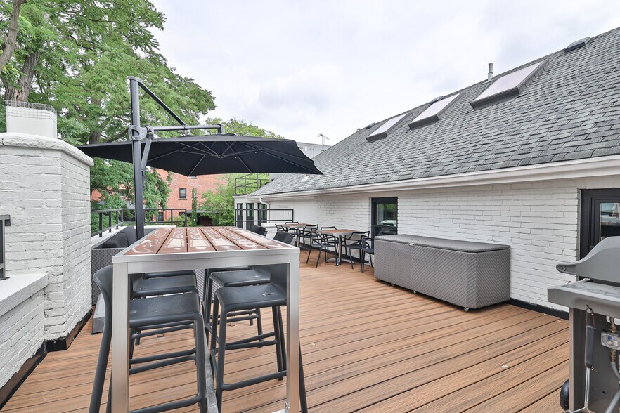 More Photos Of 60 Bedford Rd, Toronto Office For Sale