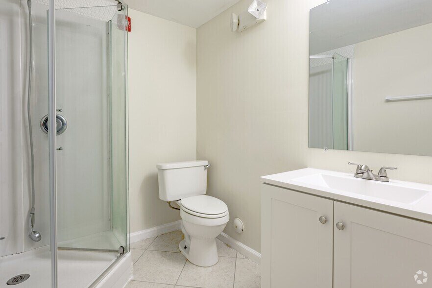 More Photos Of 900-902 SE 1st St, Pompano Beach Apartments For Sale