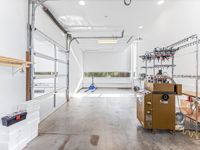 More Photos Of 76 Jupiter Rd, Weaverville Manufacturing For Lease