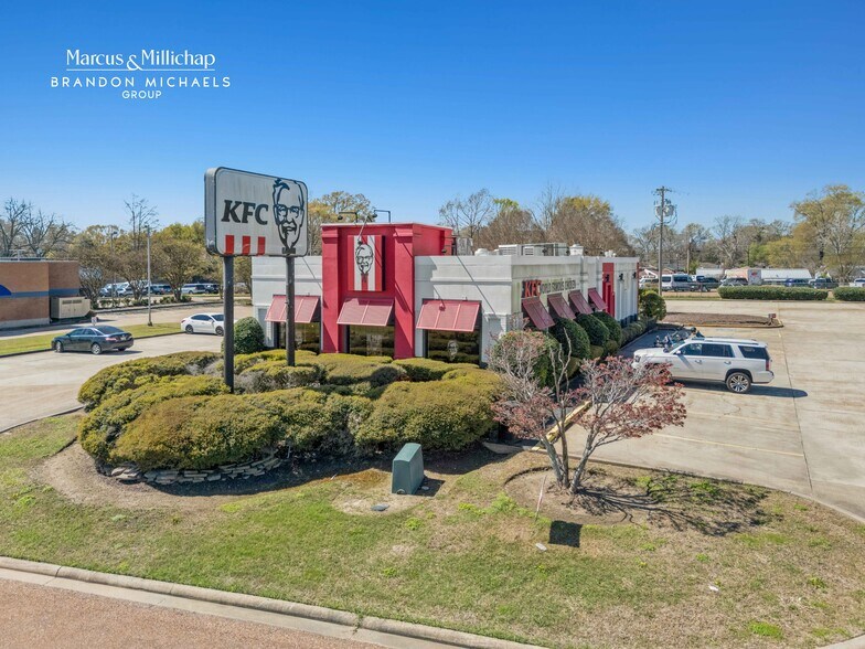 More Photos Of 24 Sgt Prentiss Dr, Natchez Fast Food For Sale