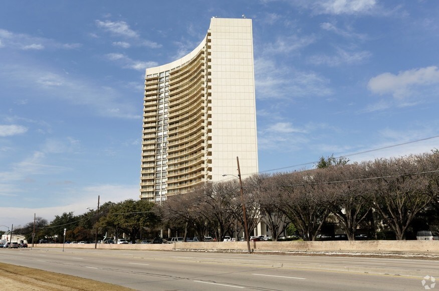 More Photos Of 6211 W Northwest Hwy, Dallas Apartments For Lease
