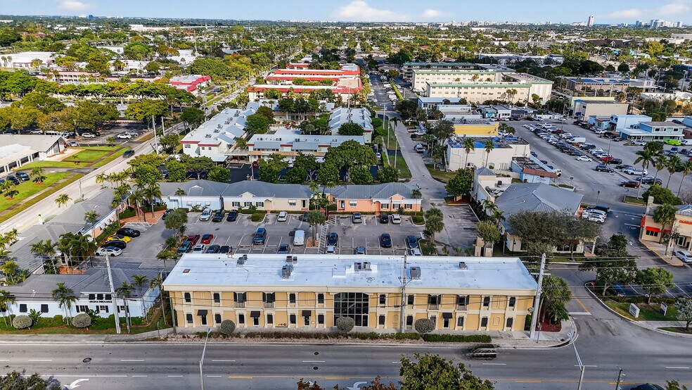 More Photos Of 665 SE 10th St, Deerfield Beach Medical For Sale