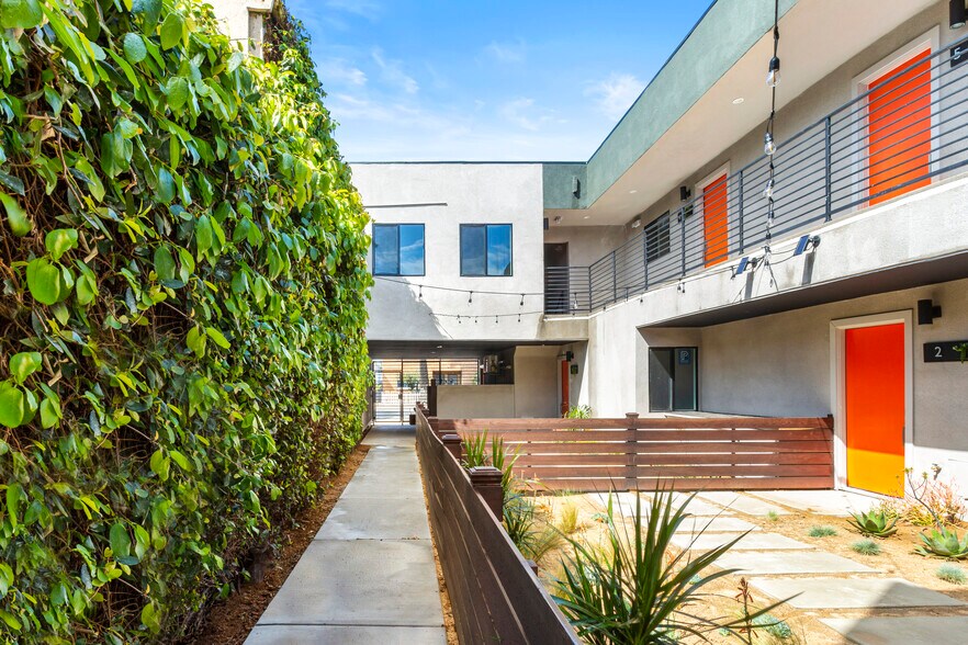 More Photos Of 944 Pacific Ave, Long Beach Apartments For Sale