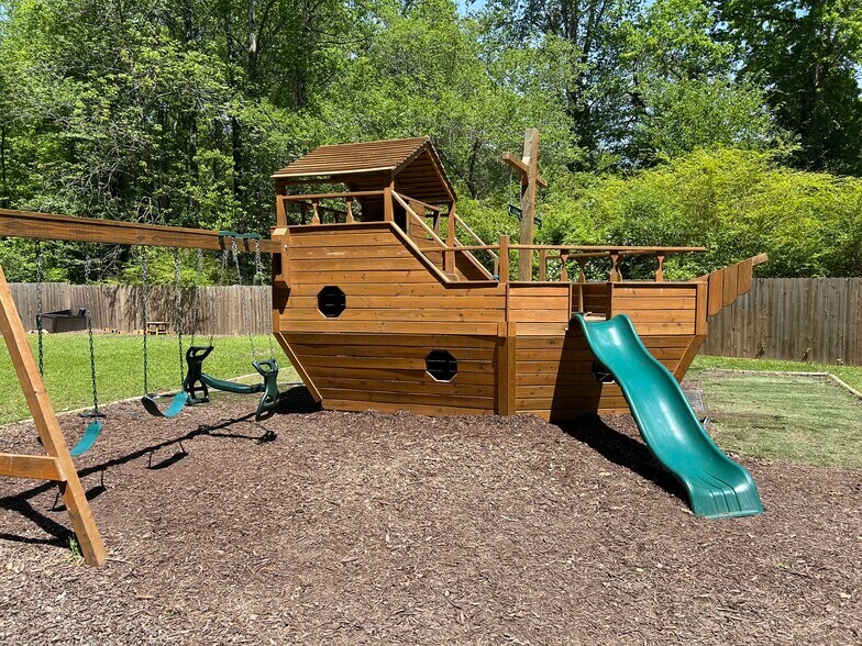 More Photos Of 152 Longview Rd, Fayetteville Schools For Sale