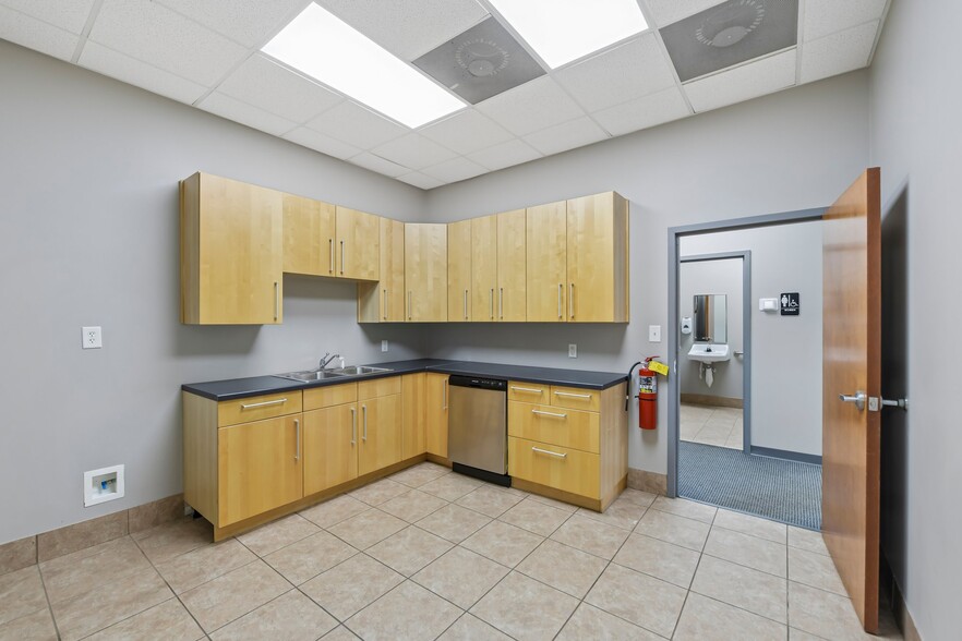 More Photos Of 4665 Church Rd, Cumming Warehouse For Sale
