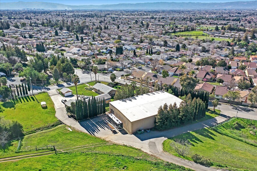 More Photos Of 1995 Old Calaveras Rd, Milpitas Lodge Meeting Hall For Sale